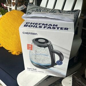 Chefman Stainless Steel Rapid Boil Electric Glass Kettle 1.2 Liter